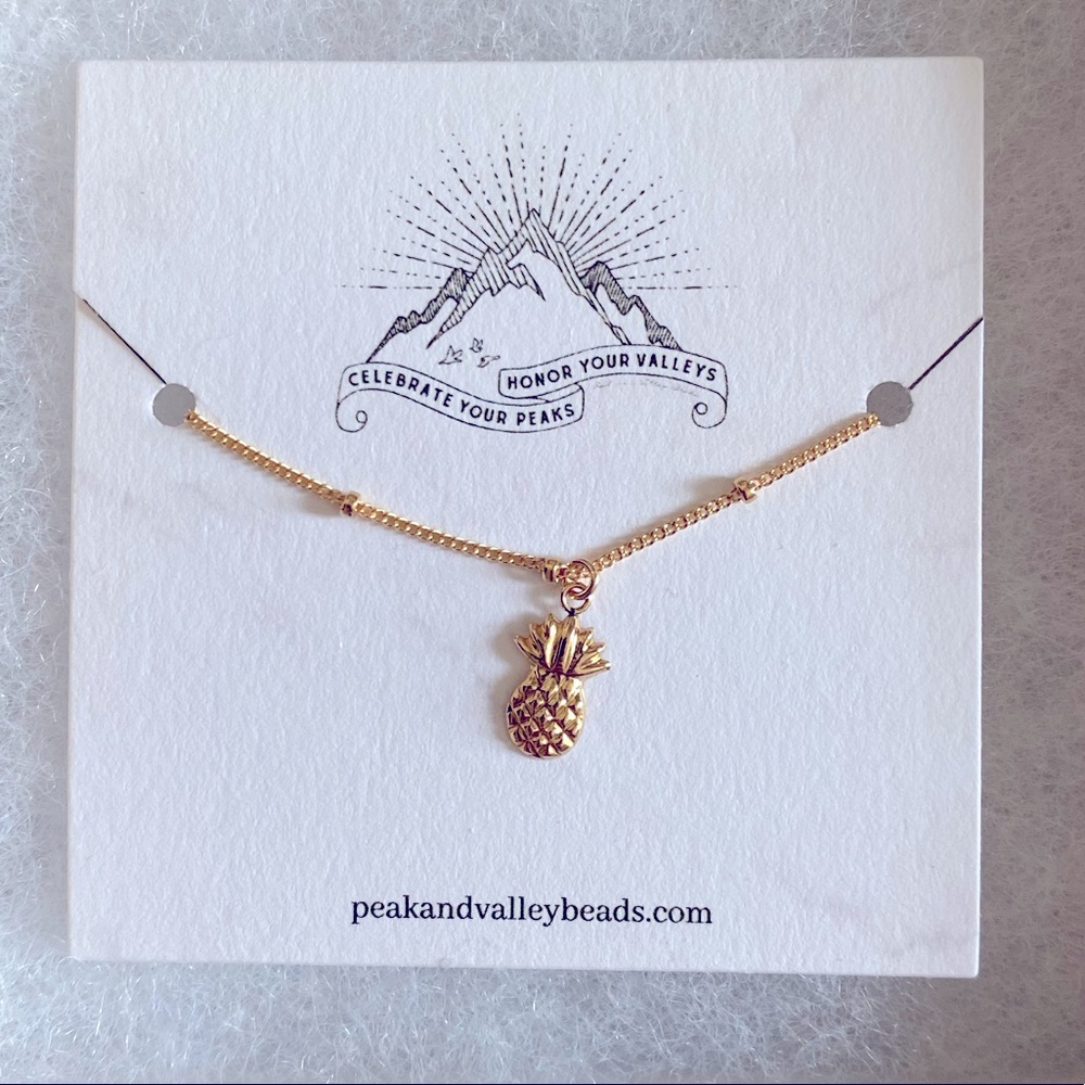 Pineapple necklace